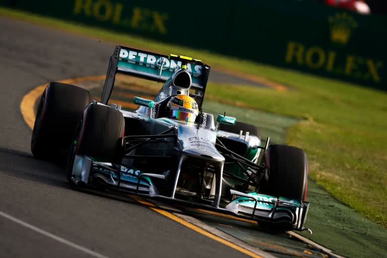 Lewis Hamilton isolates self amid COVID-19 outbreak