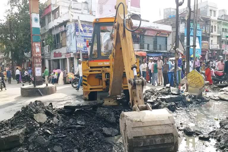 cleaning of sewer after 40 years in hazaribag