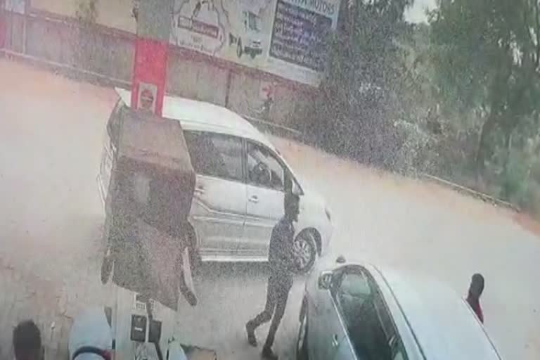 car theft viral cctv footage in erode