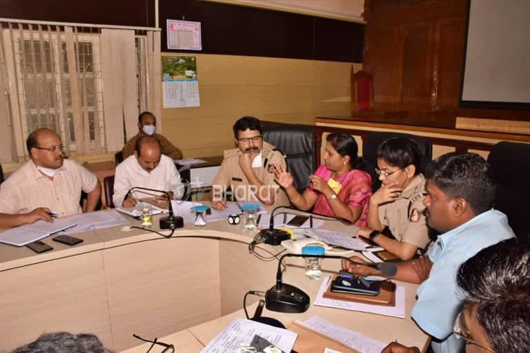 Dharwad  DC notifies effective lockdown