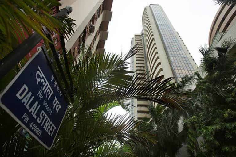 Sensex suffers biggest crash in history, cracks 3,900 points