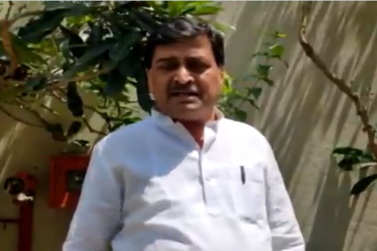 pwd-minister-ashok-chavan reaction