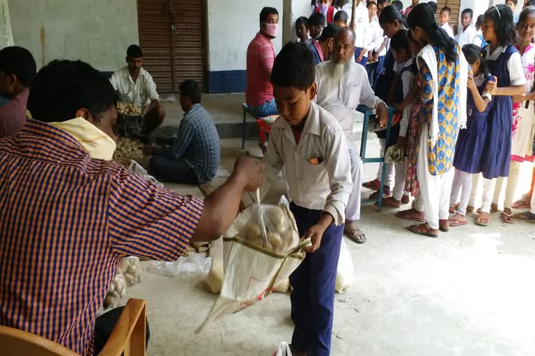 rice distribution due to corona in west bengal school