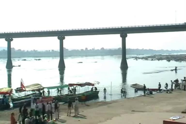 Devotees do not reach the Narmada coast on Bhootri Amavasya