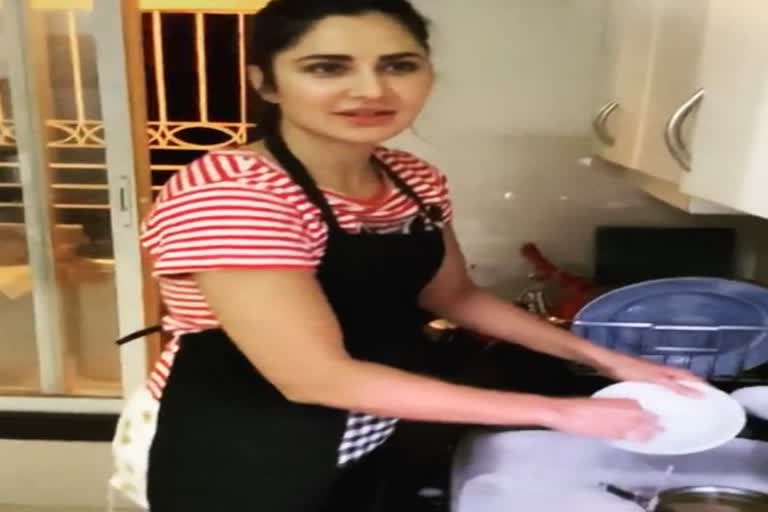 katrina washing dishes