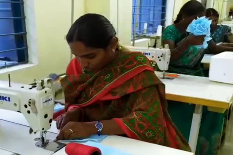 corona mask prepared by women self help groups