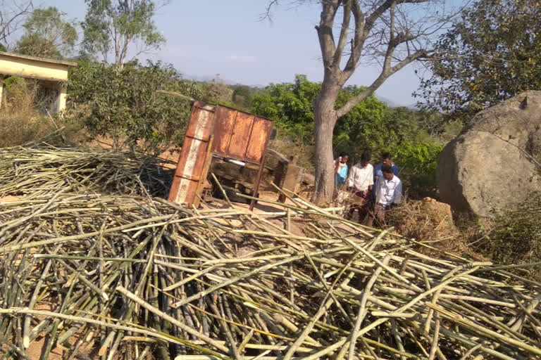 ఇద్దరు రైతులు మృతి