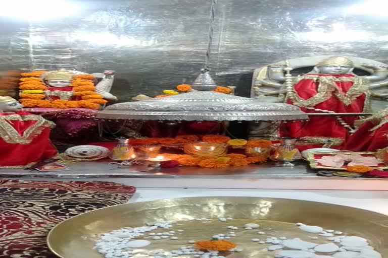 लॉकडाउन के चलते त्रिपुर मां बाला सुंदरी देवी मंदिर का मेला स्थगित