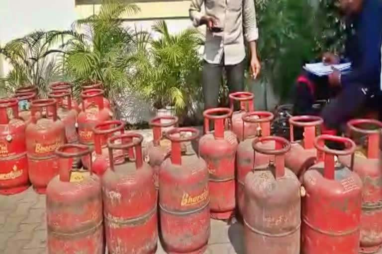 lpg cylinder queue