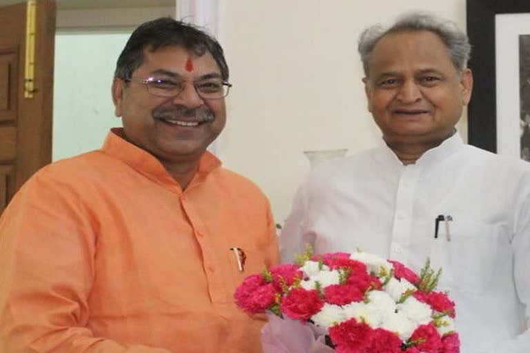 cm gehlot, satish poonia