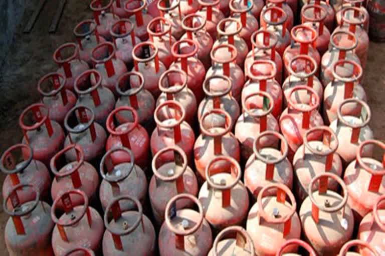 Black marketing of LPG in ranchi