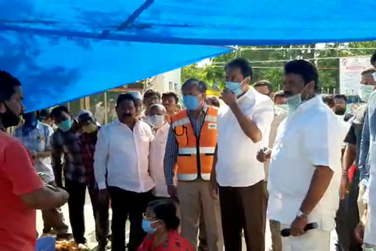 minister thalasani srinivas yadav toured in erragadda vegetable market