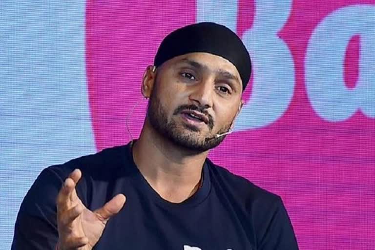 We have to change our attitude towards police: Harbhajan