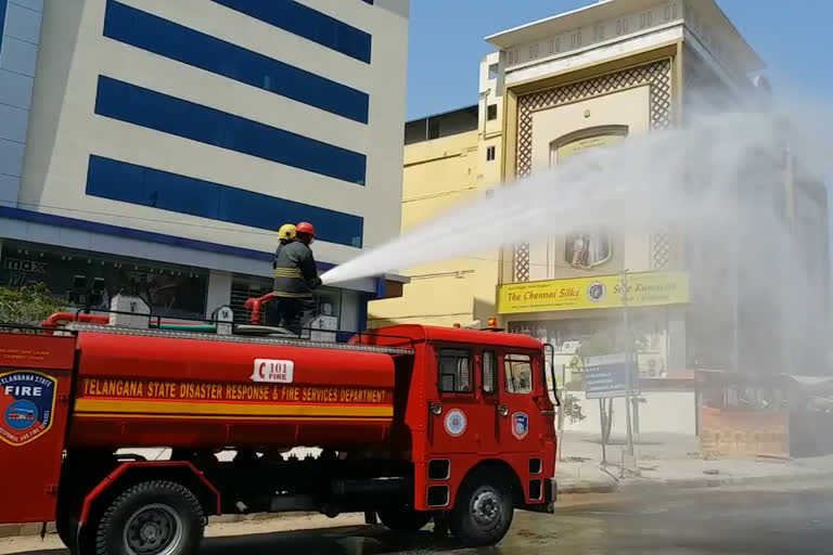 chemical spray at kukatpally y junction in Hyderabad because of Corona virus