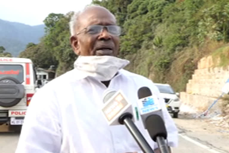 മന്ത്രി എം.എം.മണി  minister mm mani  idukki border  kerala tamilnadu borders  ലോക്ക് ഡൗണ്‍  അതിര്‍ത്തി ചെക്ക്പോസ്റ്റുകൾ  കേരള തമിഴ്‌നാട് അതിര്‍ത്തി  വട്ടവട  ടോപ് സ്റ്റേഷൻ  വനം വകുപ്പ്