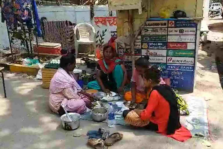 homeless people in mumbai