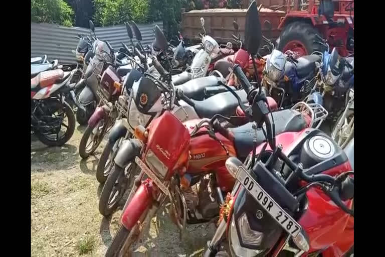 police seized 28 bikes in keonjhar