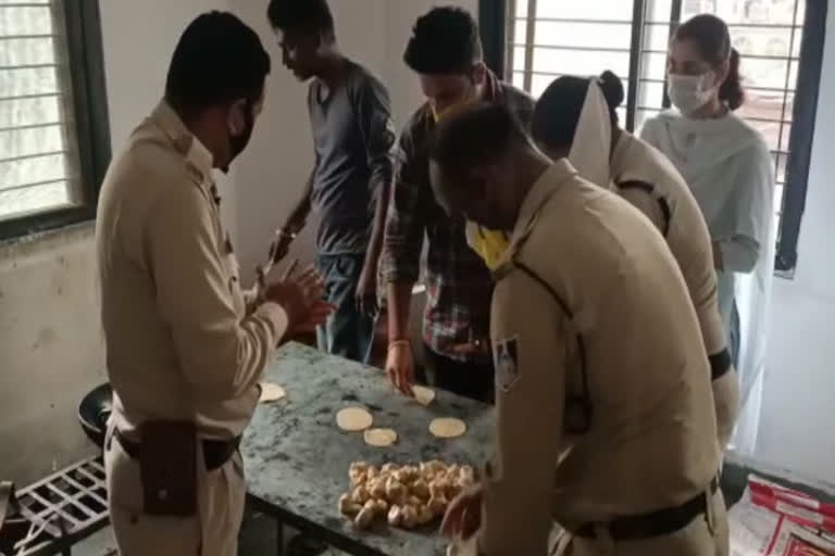 Policemen cooking food inside police station in Bhopal