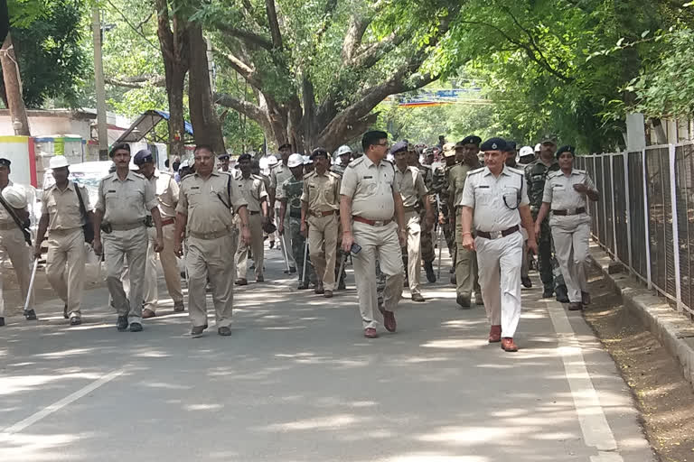 मुख्यमंत्री राहत कोष में एक दिन का वेतन देंगे जूनियर पुलिस अफसर, 50 लाख की बीमा की मांग