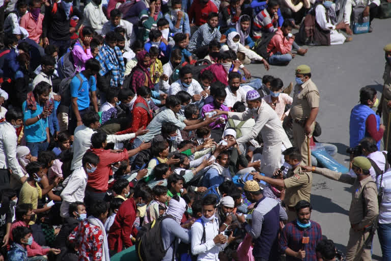 labourers stranded