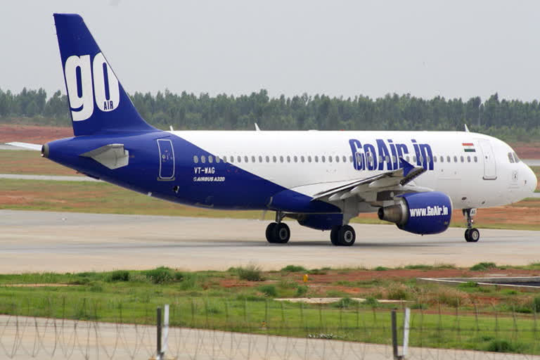 COVID-19: GoAir offers to fly migrant workers to home states during lockdown  COVID-19  GoAir  ഗോ എയർ  കുടിയേറ്റ തൊഴിലാളികളെ സ്വന്തം സംസ്ഥാനങ്ങളിൽ എത്തിക്കാമെന്ന് ഗോ എയർ