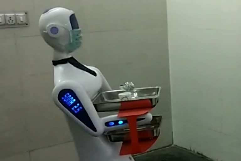 Robot is used in sawai mansinh hospital for corona positive patient