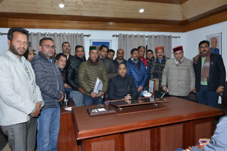 Himachal teachers donated one day's salary to Chief Minister Relief Fund