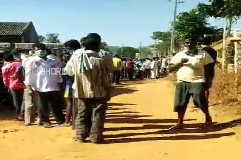 Lot of people are arrived in chicken centre in Yelahanka