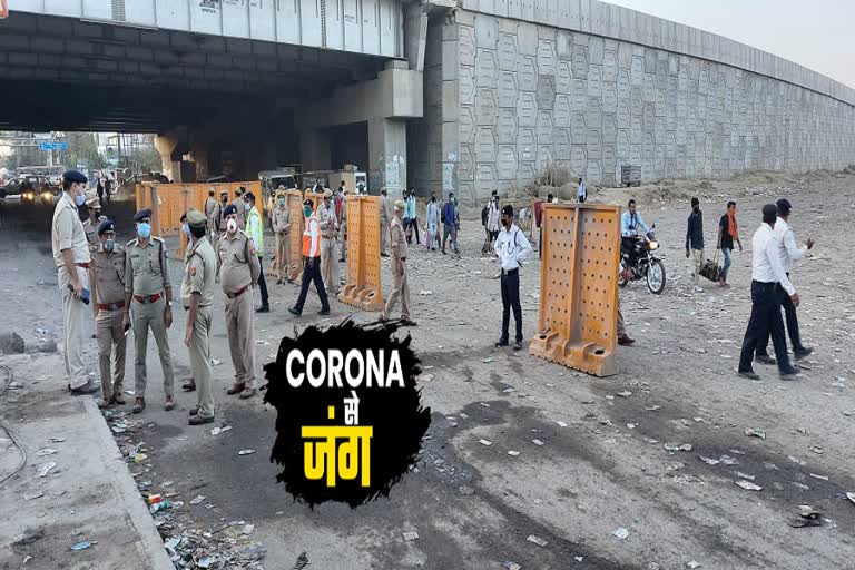 Thousands of people gathered at Ghaziabad Lalkuan bus stand