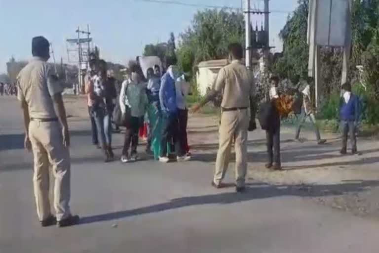 police arranged stay for the migrating laborers in panipat