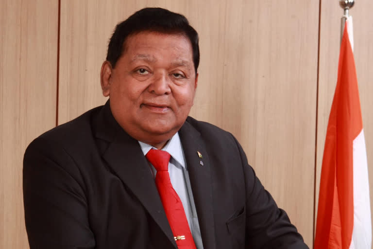 a m naik