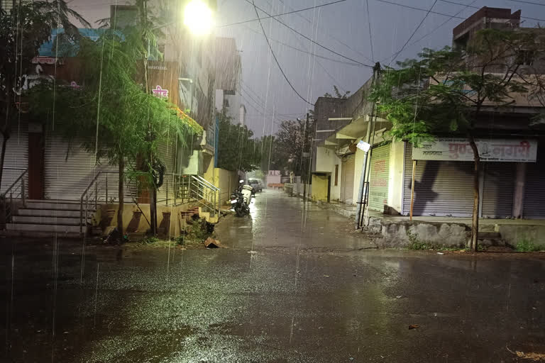 rain in beed