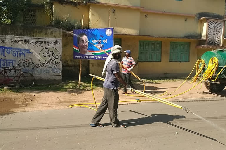 Authorities began to sanitize the wards of the English bazar Municipalities