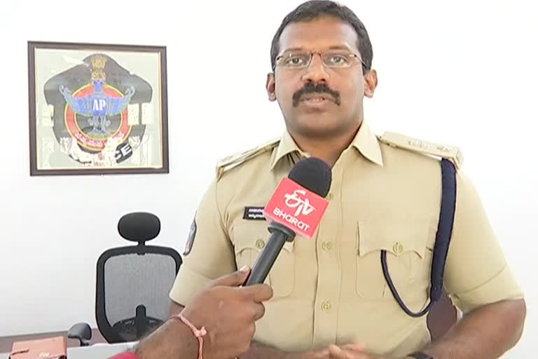 kadapa sp anbhu rajana on lock down