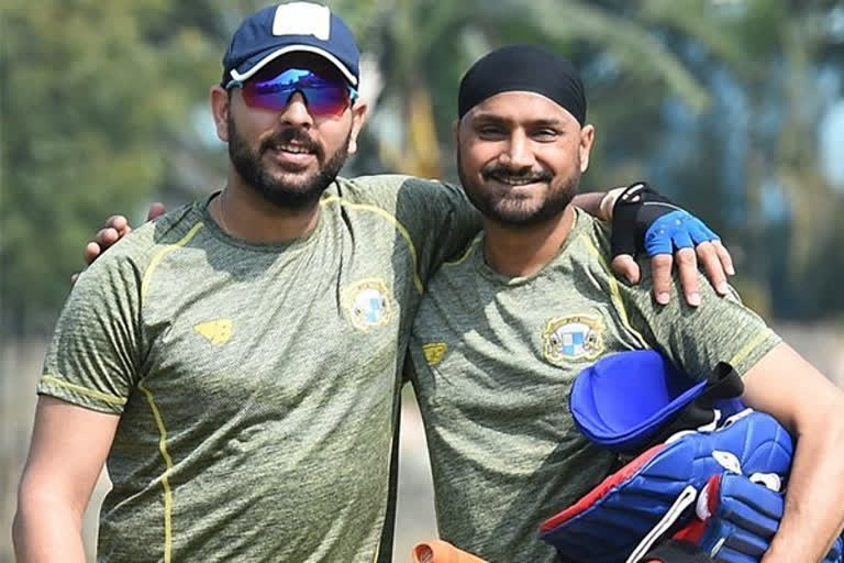 yuvi and bhajji