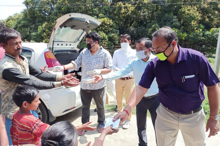 Food distribution in lockdown