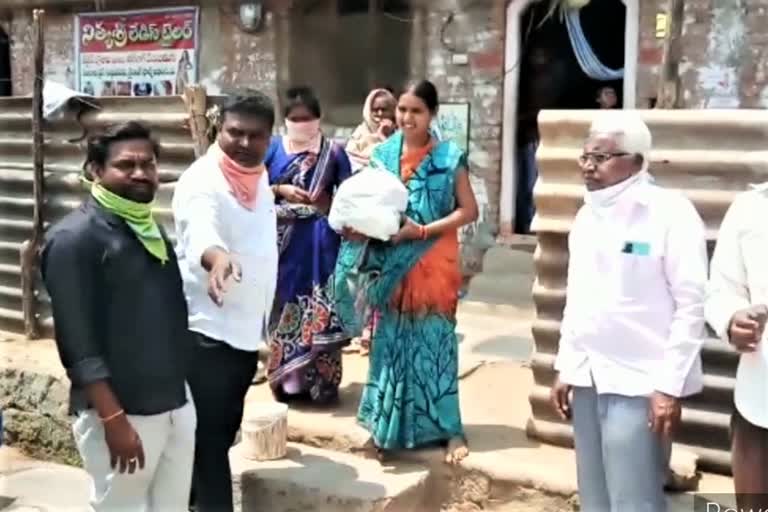 vegetable merchant who distributes vegetables to the singareni colony