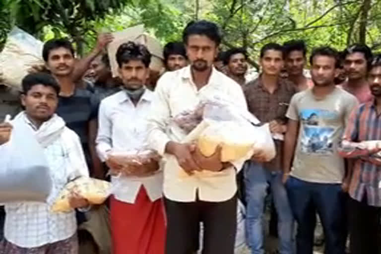 FOOD MATERIAL DISTRIBUTION  GUEST WORKERS  അതിഥി തൊഴിലാളികൾ  ഭക്ഷ്യസാമഗ്രികൾ  കൺസ്യൂമർ ഫെഡ്