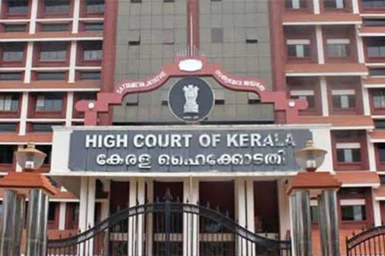 Kerala HC stays govt order on liquor distribution during lockdown