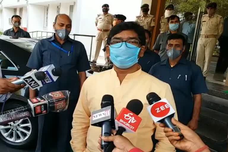 Corona virus Update jharkhand, CM Hemant Soren, सीएम हेमंत सोरेन, झारखंड में कोरोना वायरस अपडेट, Corona virus Jharkhand, corona in jharkhand, झारखंड में कोरोना, भारत लॉकडाउन, झारखंड लॉकडाउन, india lockdown, jharkhand lockdown