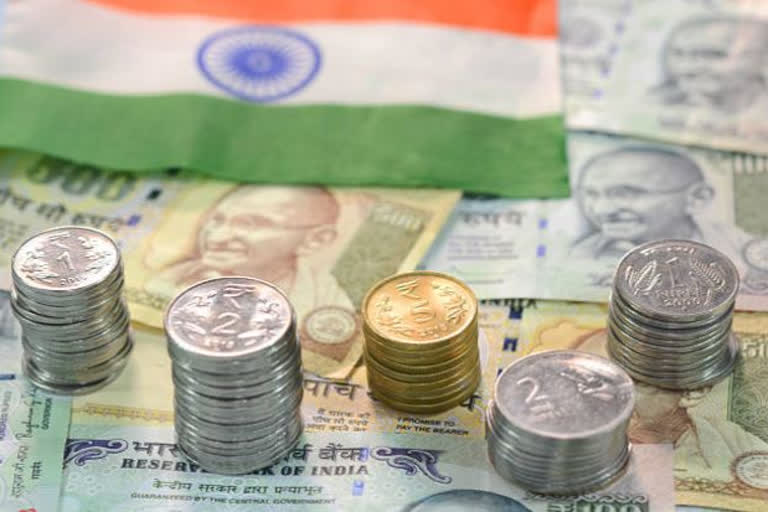 Nationwide lockdown to cost Indian economy USD 4.64 bn every day: Acuite Ratings