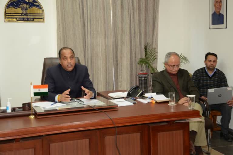 CM Jairam Thakur reviews situation of essential commodities