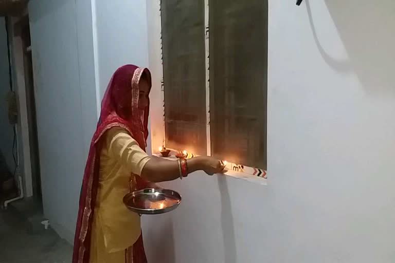 ramnavami was celebrated by burning the lamp in ratlam