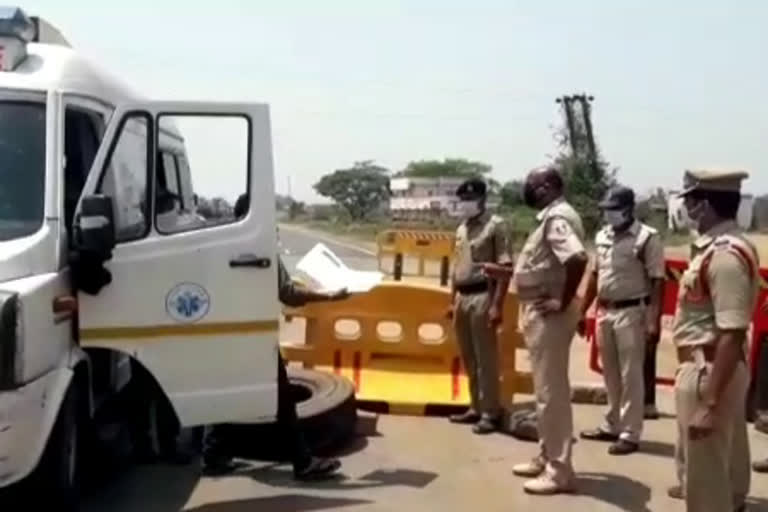 odissa police set up check posts in the balarampuram