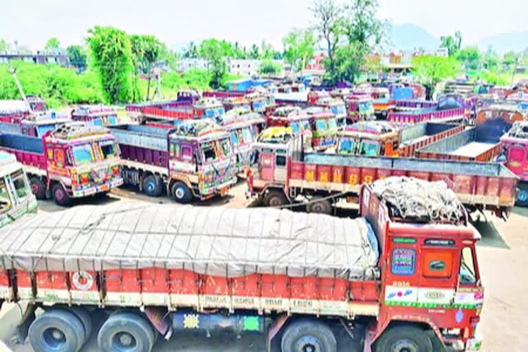 lorries stopped life stopped in vizianagaram