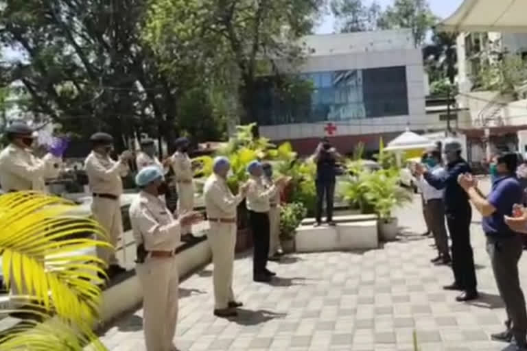 Bhopal Police honors doctors to increase their enthusiasm