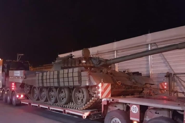 With Afghanistan in limbo, Pakistan rushes 100 brand new tanks to Af-Pak border