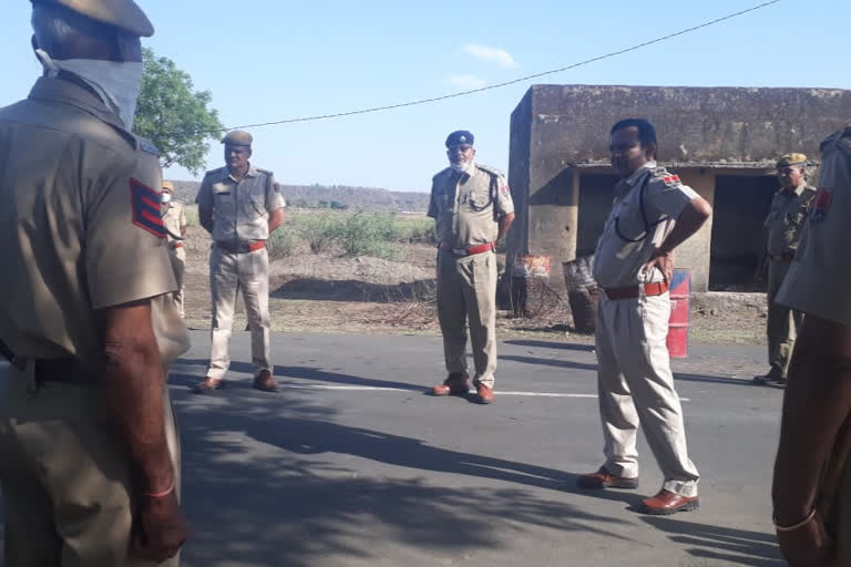 Jhalawar police, कामखेड़ा न्यूज, झालावाड़ न्यूज, झालावाड़ पुलिस, झालावाड़ में कोरोना का असर, effect of corona in jhalawar,  jhalawar news, kaamkheda news