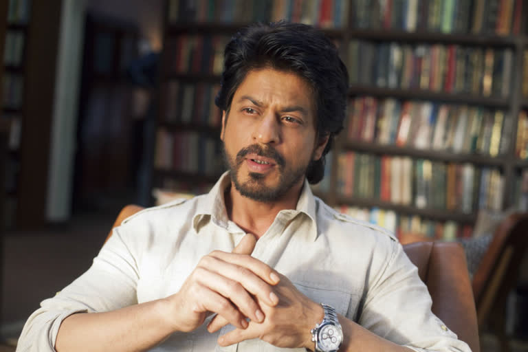 shah rukh khan fan club latest news to donate 1 lakh