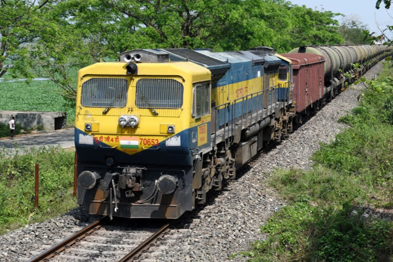 Railways gears up to resume services from April 15